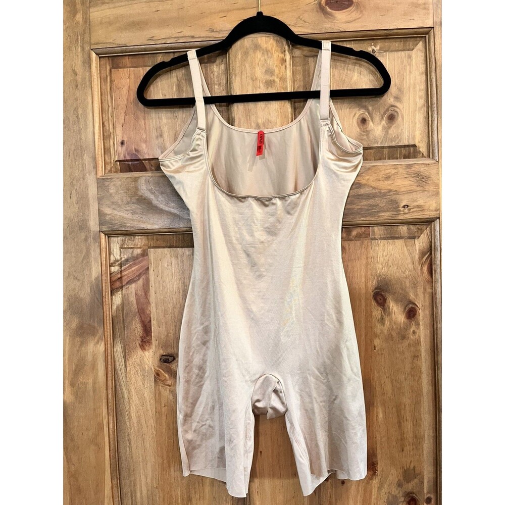 Spanx Women's Slimplicity OnCore Open-Bust Mid-Thigh Bodysuit Size L